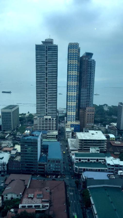 Johnstay Manilla Buitenkant foto