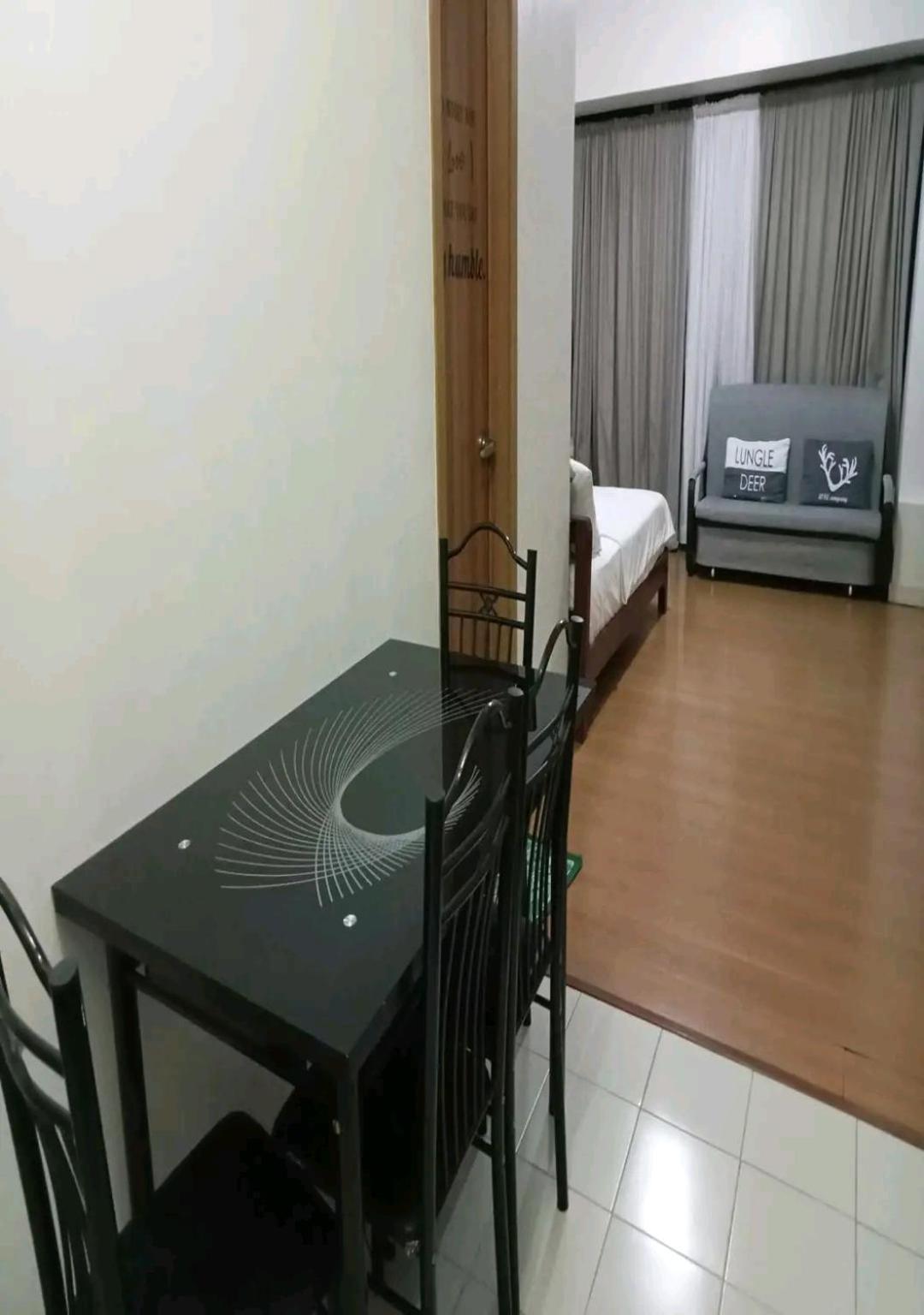 Johnstay Manilla Buitenkant foto